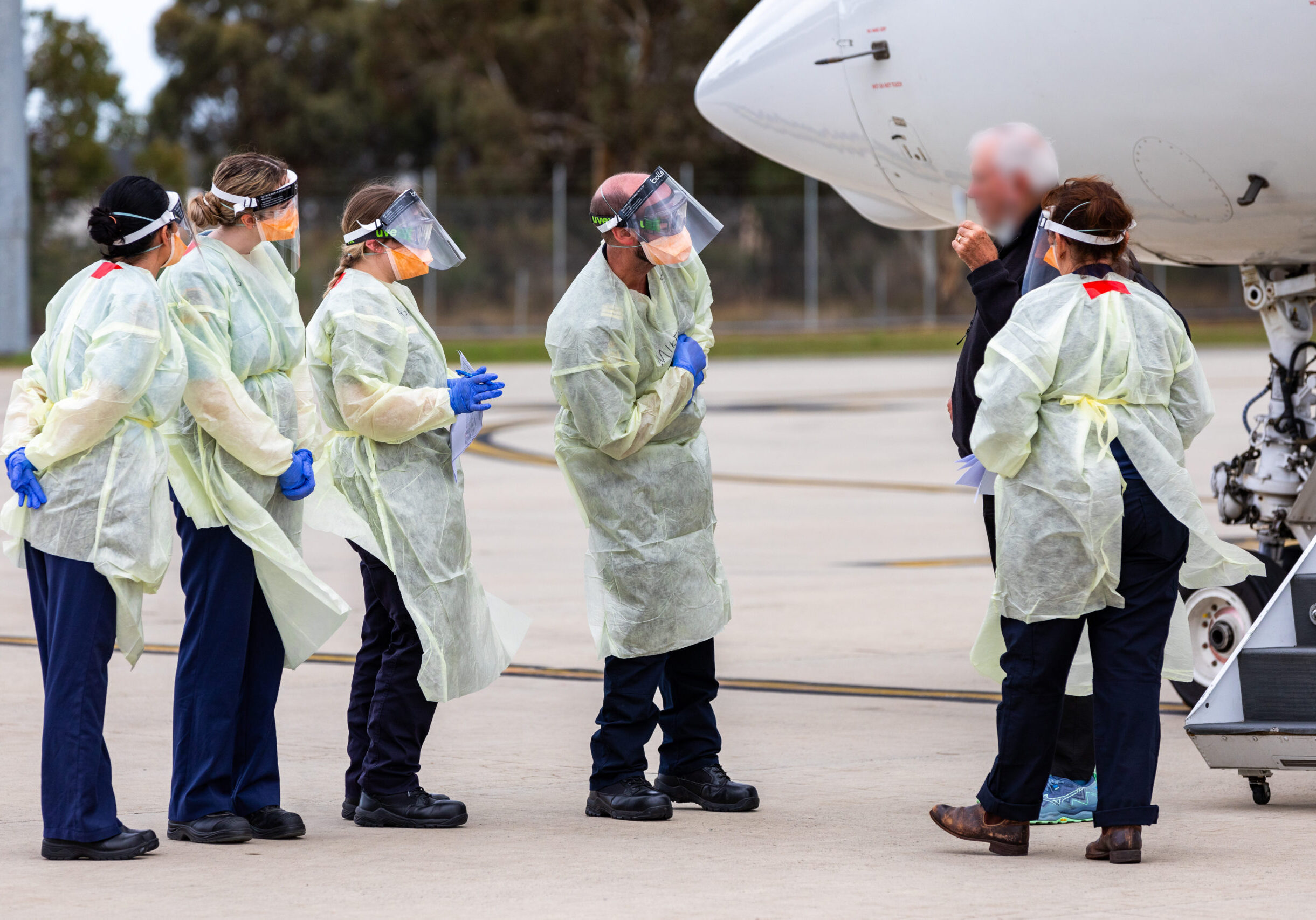 Members from Australian Border Force process a passenger after arriving on a repatriation flight at RAAF Base Pearce in Western Australia. *** Local Caption *** On 15 May 2026 Defence supported Whole of Australian Government efforts to repatriate Australian and New Zealand citizens and an Australian permanent resident who were passengers on the cruise ship MV Hondius after an outbreak of hantavirus onboard. Defence facilitated their arrival via charter aircraft at RAAF Pearce and transfer to a Western Australian quarantine facility under the care of health authorities. Defence assisted under Australian Government Crisis Management Framework provisions for the repatriation of Australian citizens and approved foreign nationals.